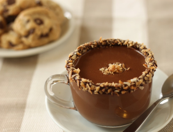 How to Make Almond Joy Hot Chocolate – Almond Milk Hot Chocolate Recipe