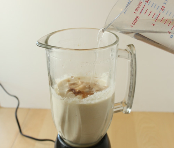 almond-milk-recipe-6.jpg