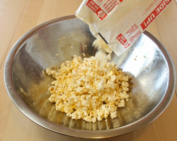 cashew-caramel-popcorn-recipe-6.jpg