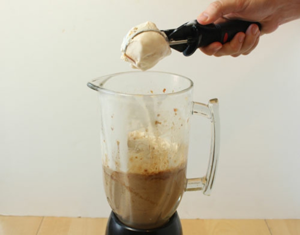 date-milkshake-recipe-8.jpg