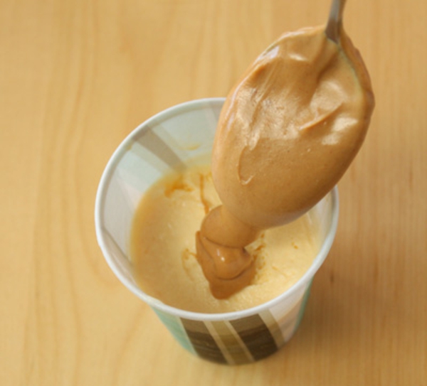 peanut-butter-ice-cream-pops-12.jpg
