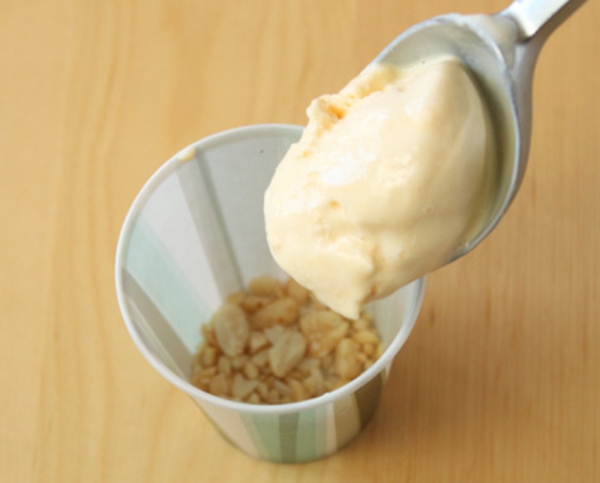 peanut-butter-ice-cream-pops-6.jpg