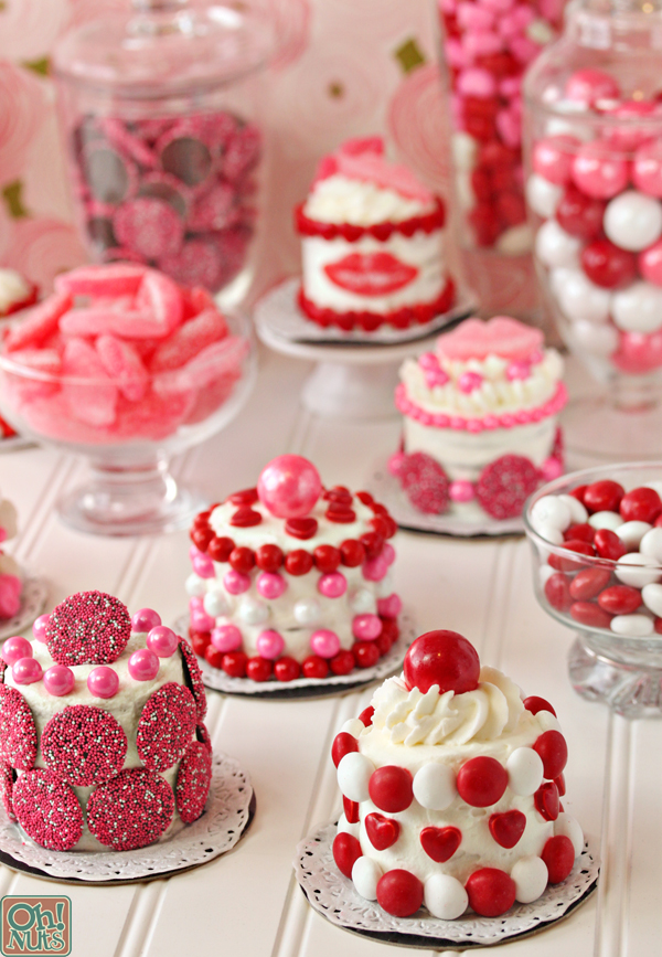 Easy Valentine’s Day Mini Cakes | Oh Nuts Blog
