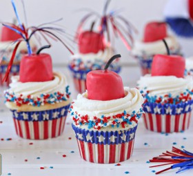 Firecracker Cupcakes for the Fourth of July