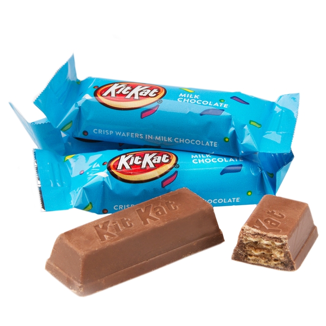 Miniature Blue Kit Kat's - Bag • Chocolate Candy Delights • Bulk Chocolate • Oh!
