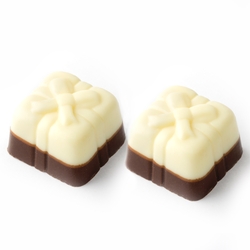 Non-Dairy Two Tone Chocolate Gift Boxes