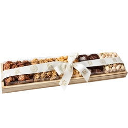 Passover 16 Wood Nuts & Chocolate Gift Basket