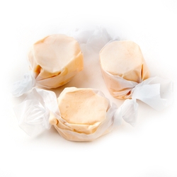 Cream Salt Water Taffy - Macadamia Nuts